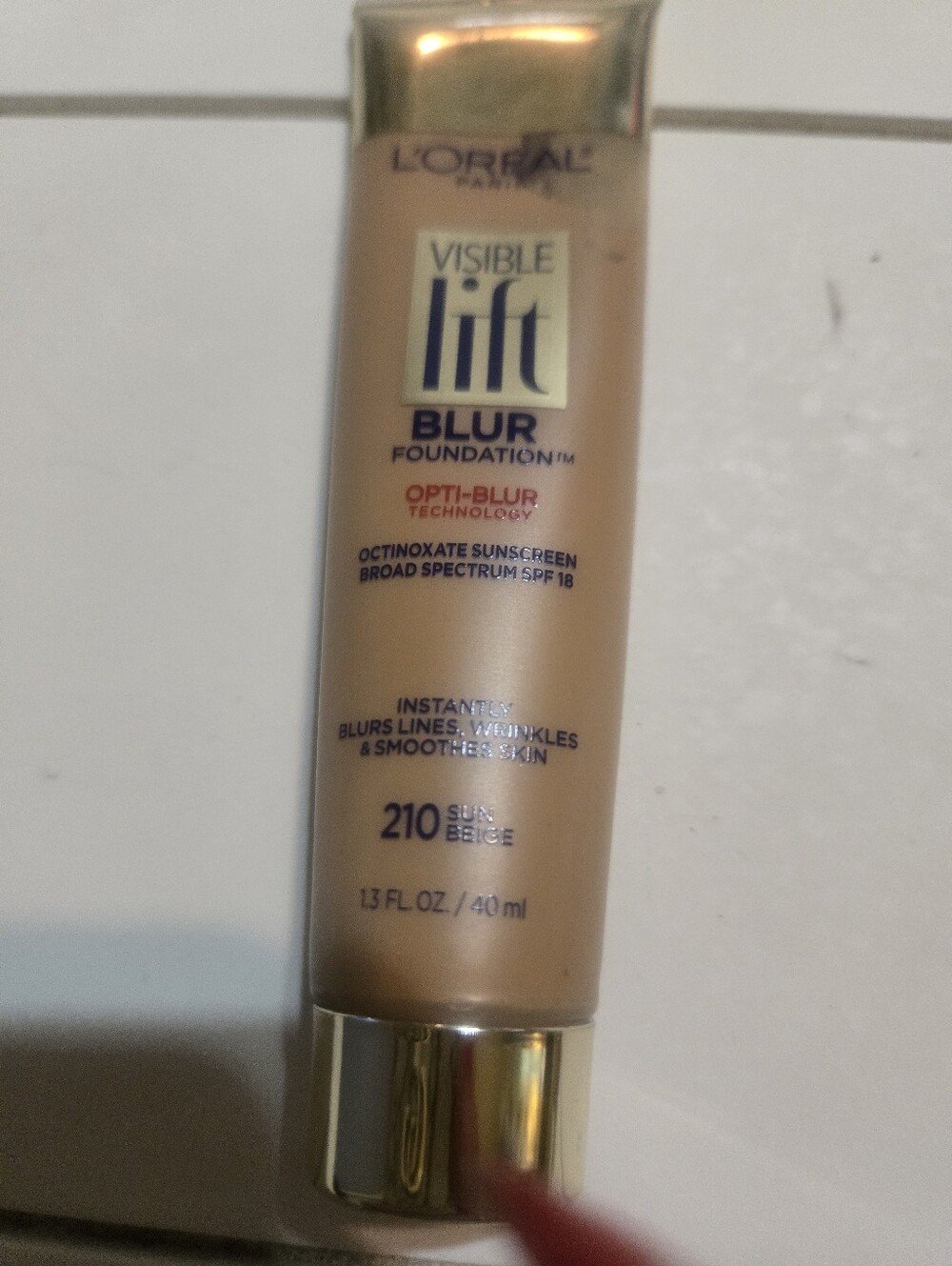 Visible Lift Blur Foundation - 210 Sun Beige Nwot